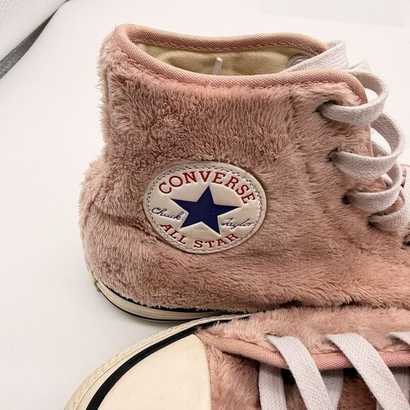 CONVERSE Chuck Taylor All Star High Top Woman's Pink Faux Fur Sneakers Size 7.5 - Picture 4 of 7